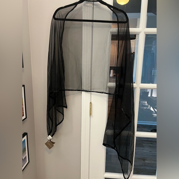 Badgley Mischka Sheer Black Wrap - Picture 4 of 8